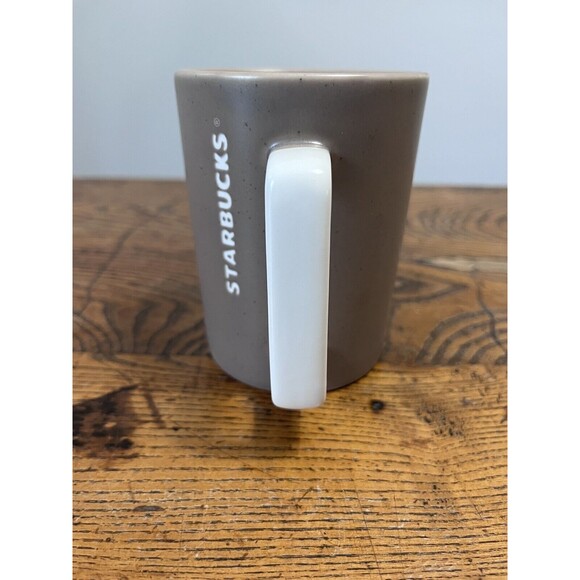 Starbucks Mugs 2 Mug Set.  Tan With White Handle And Metallic.  Excellent - Picture 7 of 8